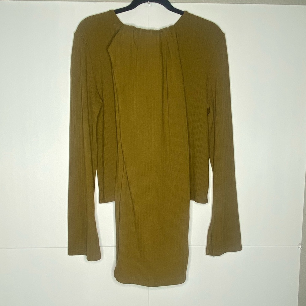 ✨ Things Between Ribbed Lounge Set – Top & Pants – Size L ✨